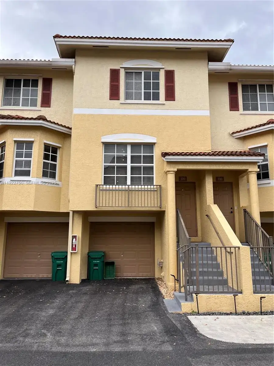 2 bedroom 2 bath Residential Lease for rent at 730 NE 90th St # 109, Miami FL 33138