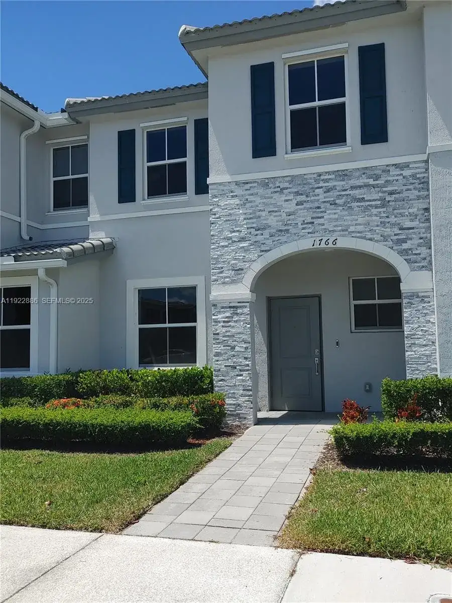 3 bedroom 2 bath Residential for sale at 1766 SE 26th Rd, Homestead FL 33035