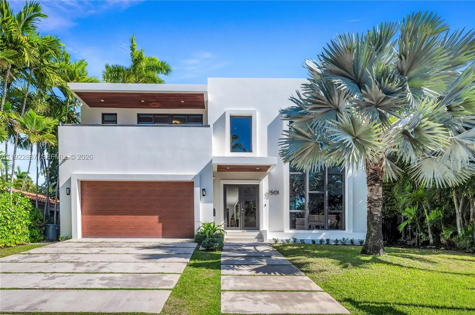5 bedroom 5 bath Residential for sale at 7501 Coquina Dr, North Bay Village FL 33141