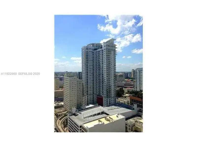 1 bedroom 1 bath Residential Lease for rent at 234 NE 3rd St # 1803, Miami FL 33132