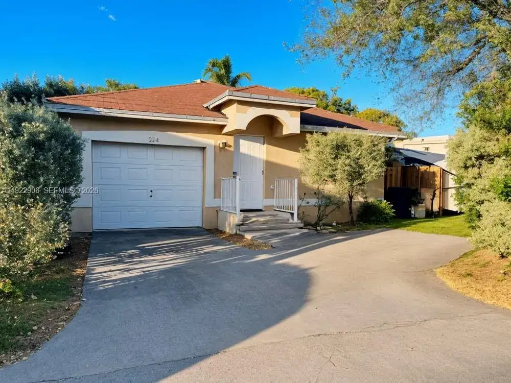 2 bedroom 2 bath Residential Lease for rent at 1730 Wiley St # 0, Hollywood FL 33020