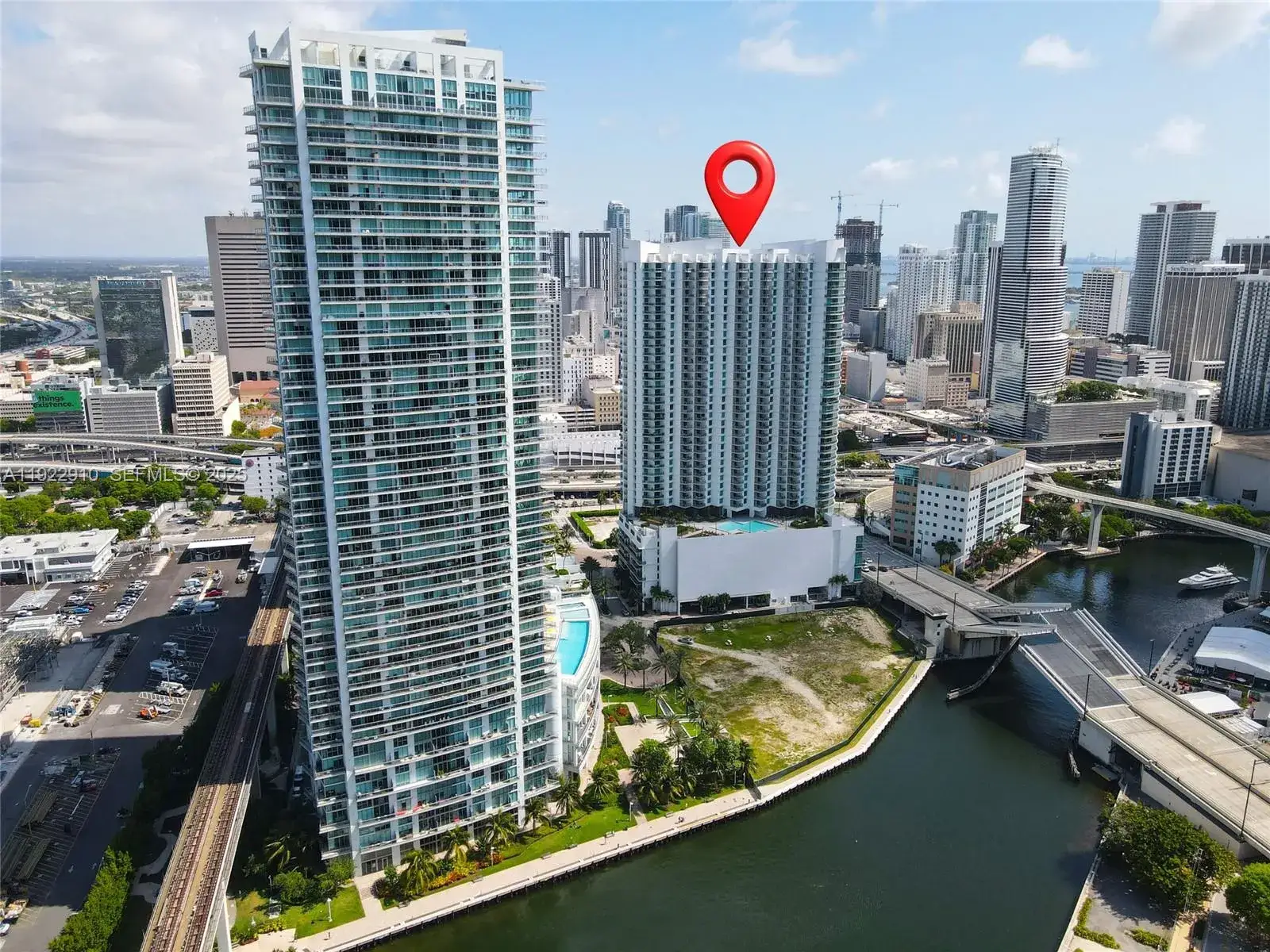 2 bedroom 2 bath Residential for sale at 350 S Miami Ave # 1803, Miami FL 33130