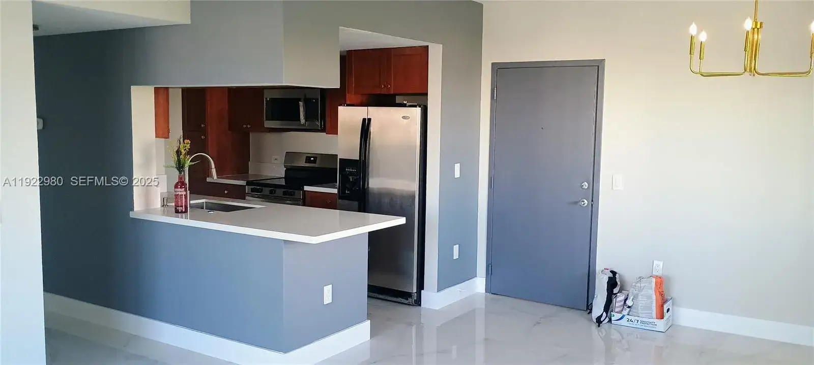 2 bedroom 2 bath Residential Lease for rent at 36 NW 6th Ave # 706, Miami FL 33128