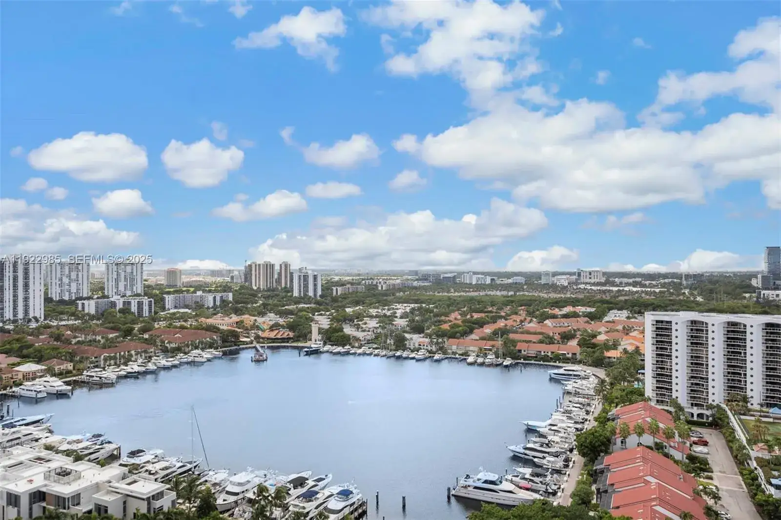 2 bedroom 2 bath Residential for sale at 21205 Yacht Club Dr # 2403, Aventura FL 33180