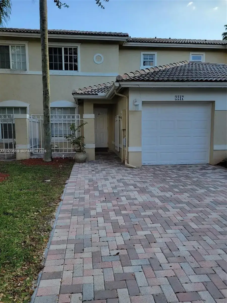 2 bedroom 2 bath Residential Lease for rent at 2217 NW 171st Ter, Pembroke Pines FL 33028