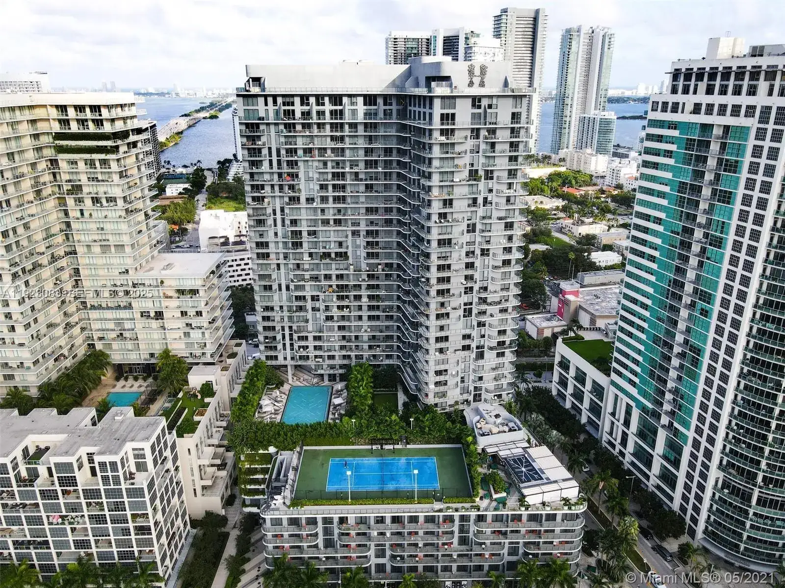 2 bedroom 2 bath Residential for sale at 121 NE 34th St # 1604, Miami FL 33137