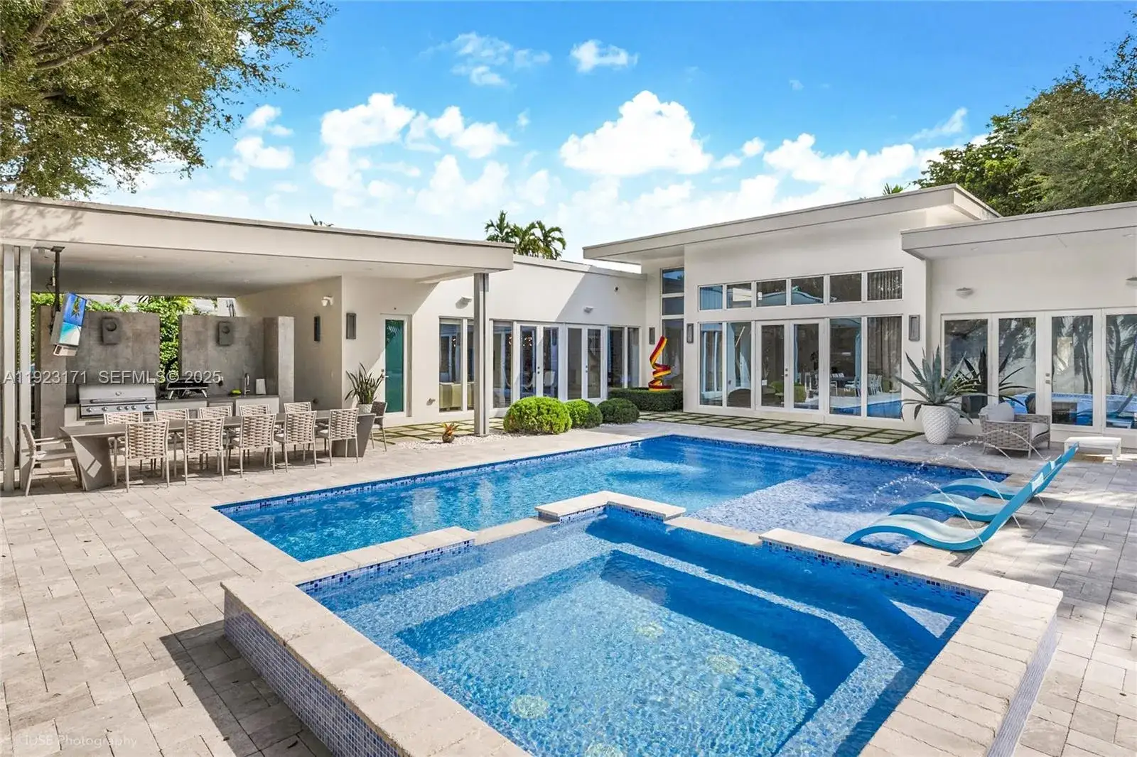 5 bedroom 5 bath Residential for sale at 137 W Shore Dr W, Miami FL 33133