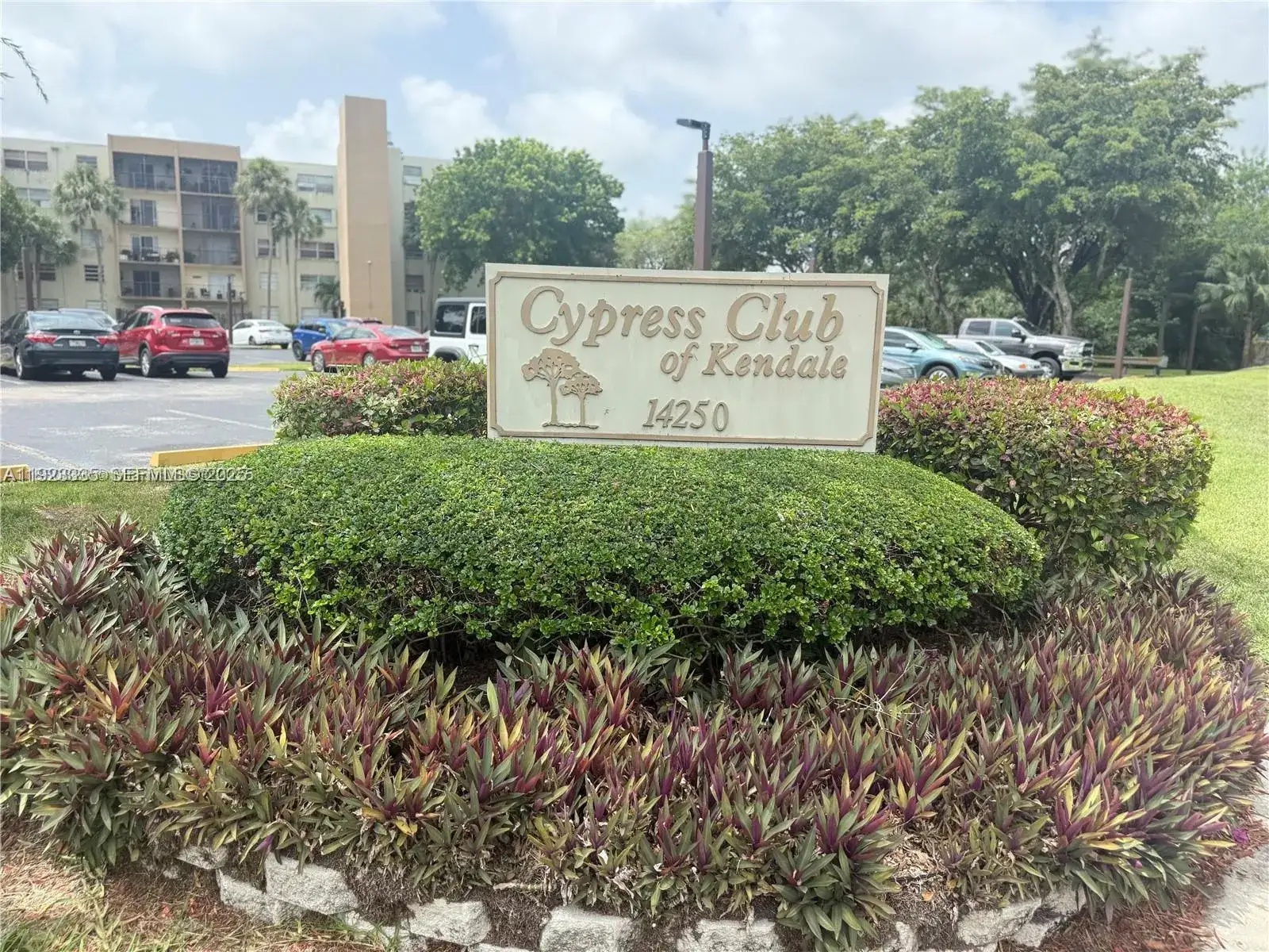 2 bedroom 2 bath Residential for sale at 14250 SW 62nd # 524, Miami FL 33183