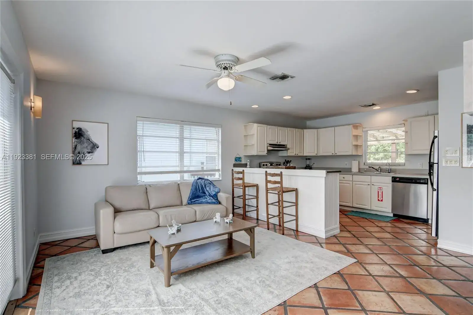 1 bedroom 1 bath Residential Lease for rent at 515 SW 9th St #513, Fort Lauderdale FL 33315