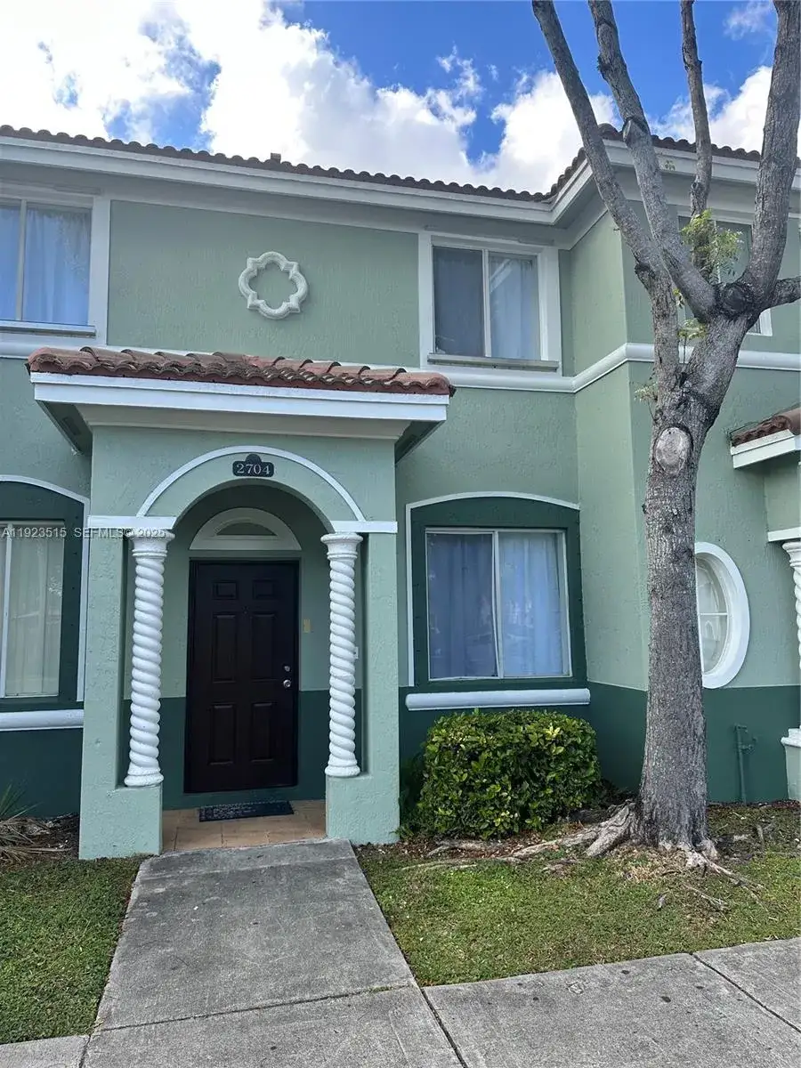 4 bedroom 2 bath Residential Lease for rent at 2704 SE 15th Pl # 152, Homestead FL 33035