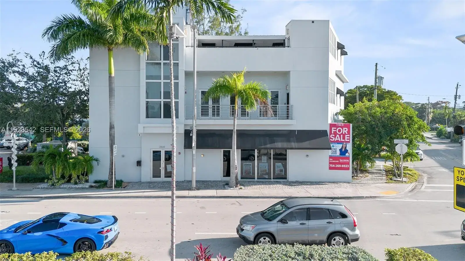 Commercial Sale for sale at 2500 Wilton Dr, Wilton Manors FL 33305