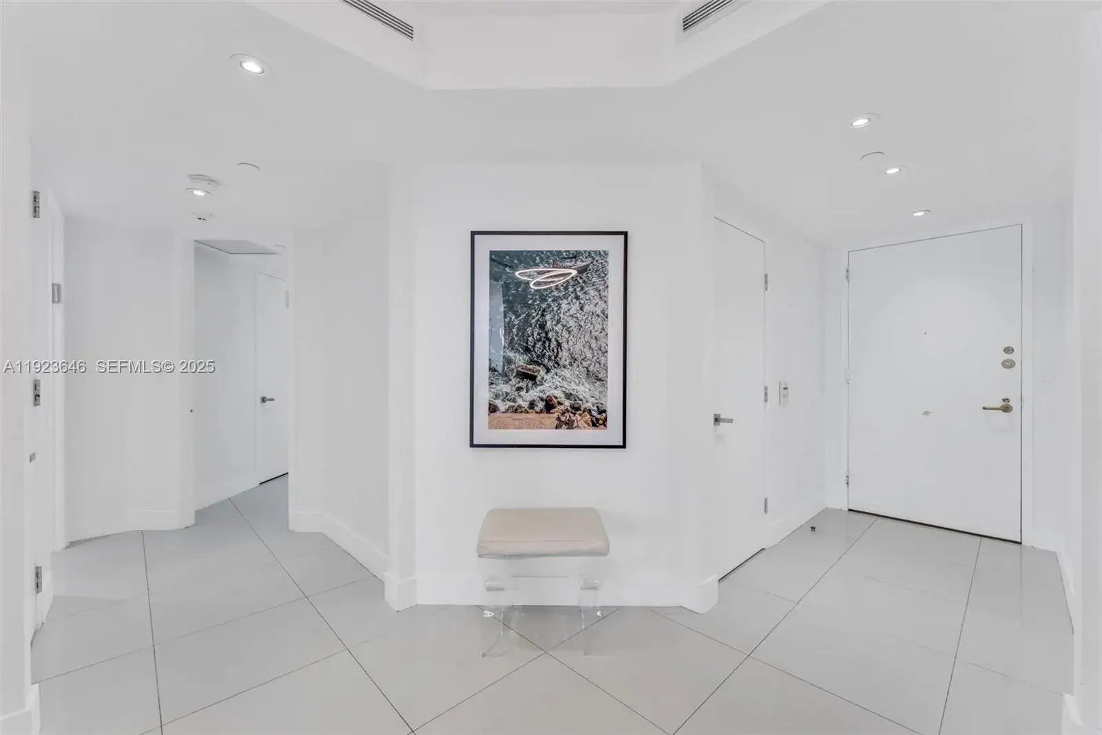 4 bedroom 3 bath Residential Lease for rent at 19500 Turnberry Way # 7D, Aventura FL 33180