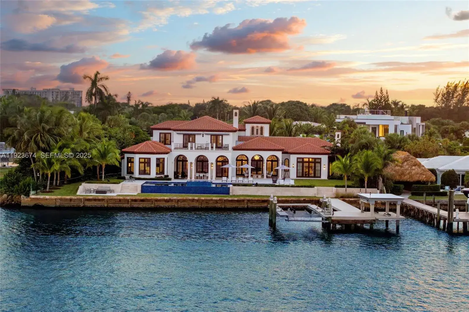7 bedroom 6 bath Residential for sale at 3400 N Flagler Dr, West Palm Beach FL 33407