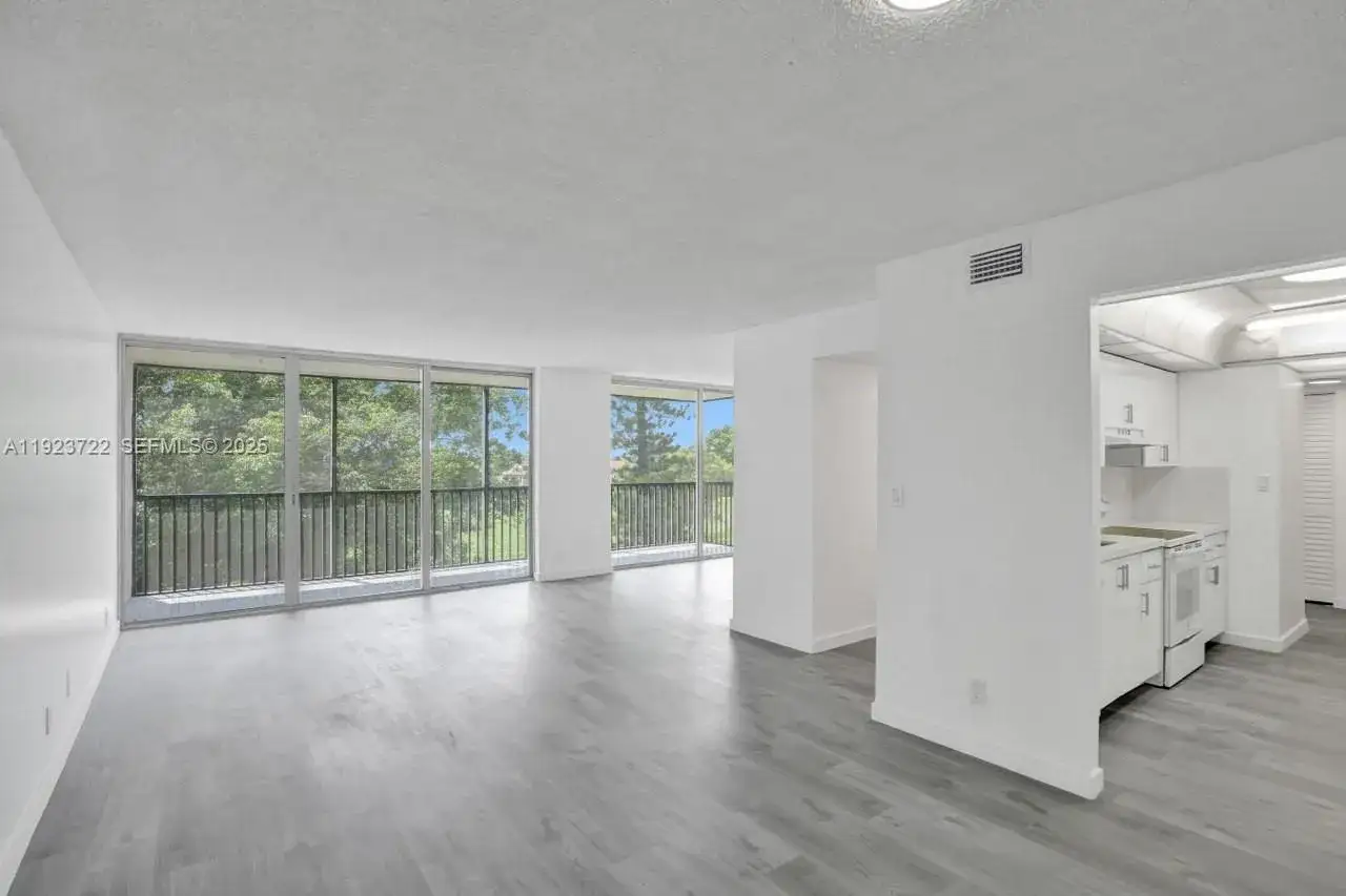 2 bedroom 2 bath Residential for sale at 3821 Environ Blvd # 403, Lauderhill FL 33319
