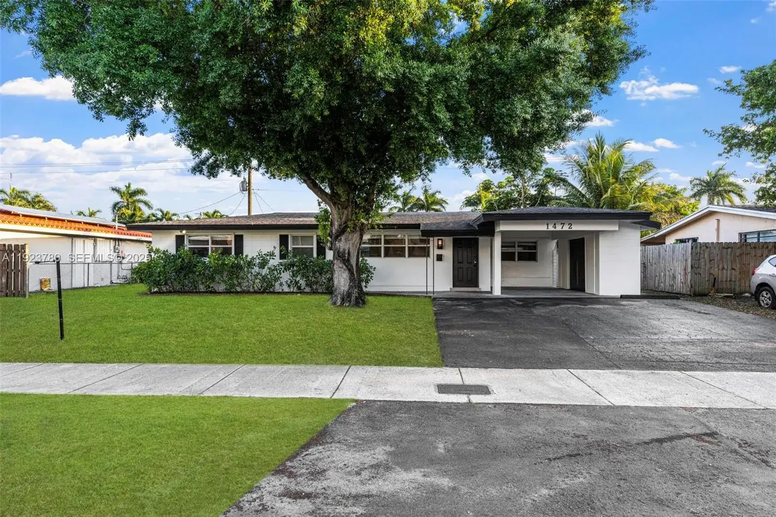 3 bedroom 2 bath Residential Lease for rent at 1472 NE 62nd St # 1472, Fort Lauderdale FL 33334