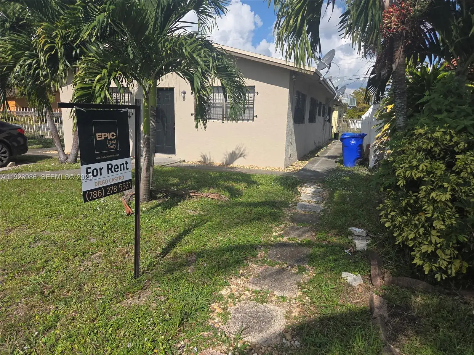1 bedroom 1 bath Residential Lease for rent at 2481 NW 13th Ct # 2, Fort Lauderdale FL 33311