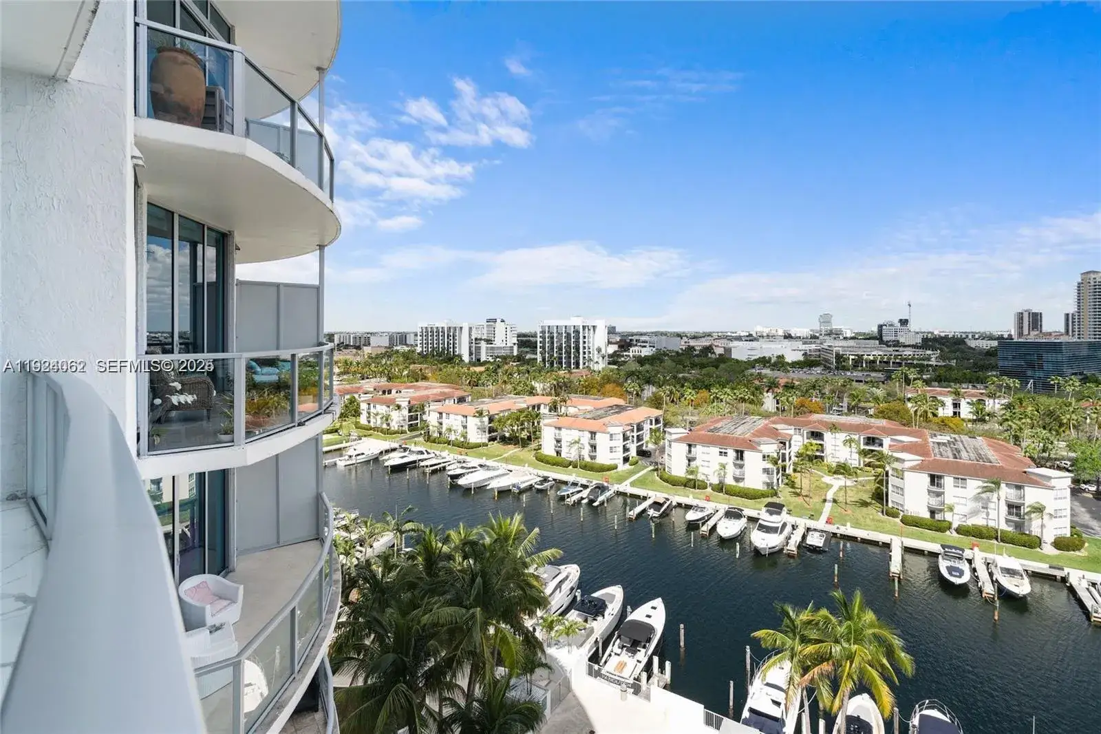 3 bedroom 2 bath Residential for sale at 3029 NE 188th St # 1021, Aventura FL 33180