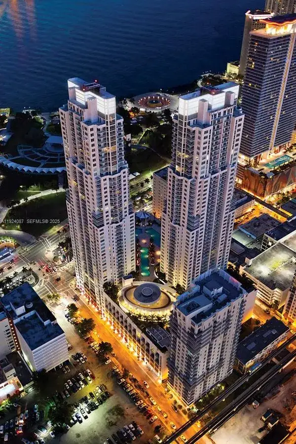 1 bedroom 1 bath Residential for sale at 253 NE 2nd St # 622, Miami FL 33132