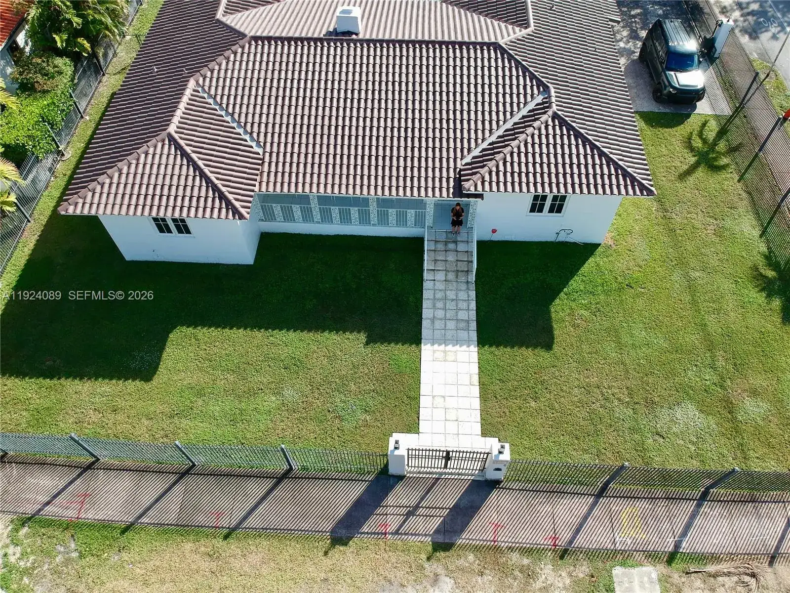 4 bedroom 3 bath Residential for sale at 1558 Sevilla Ave, Coral Gables FL 33134