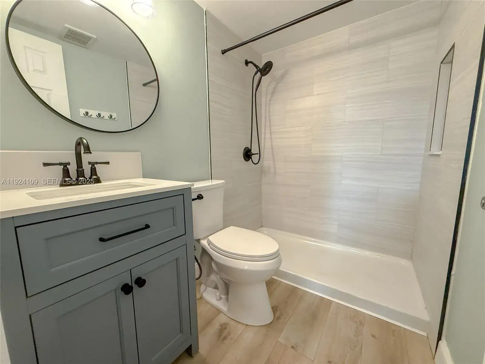1 bedroom 1 bath Residential Lease for rent at 3211 SW 44th St # 105, Dania Beach FL 33312