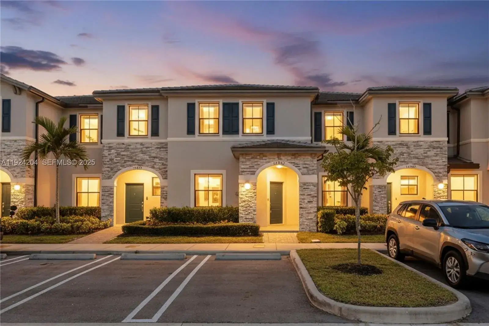 3 bedroom 2 bath Residential for sale at 13307 SW 286th Ter, Homestead FL 33033