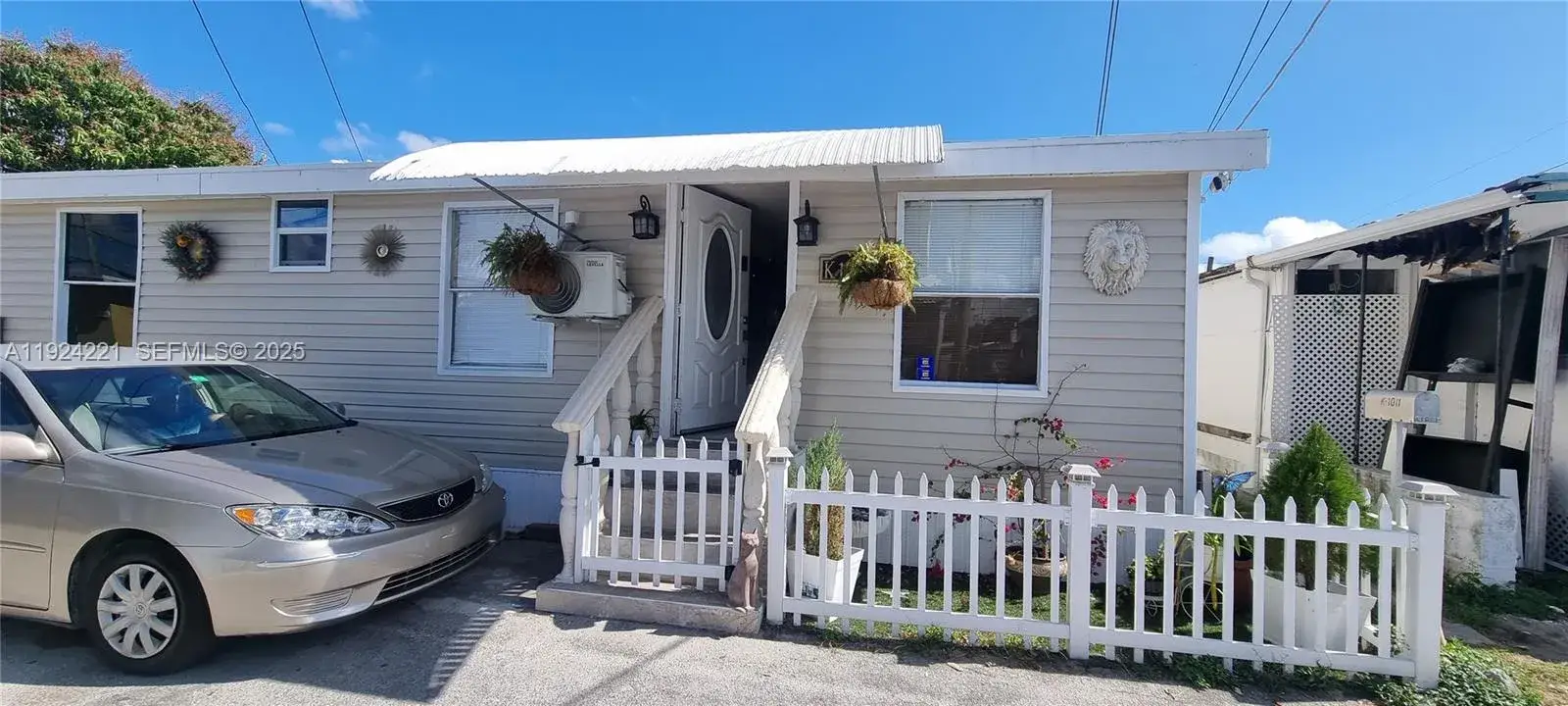 3 bedroom 2 bath Residential for sale at 3170 SW 8th St LOT K 1007, Miami FL 33135