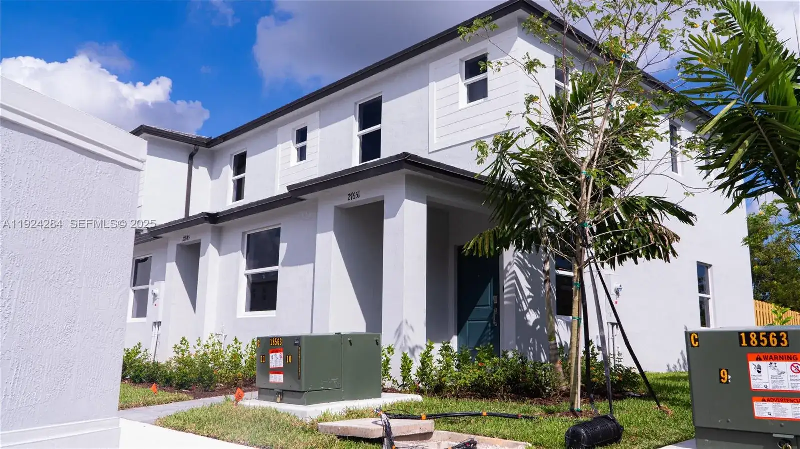 3 bedroom 3 bath Residential Lease for rent at 27651 SW 155 CT # 0, Miami FL 33032