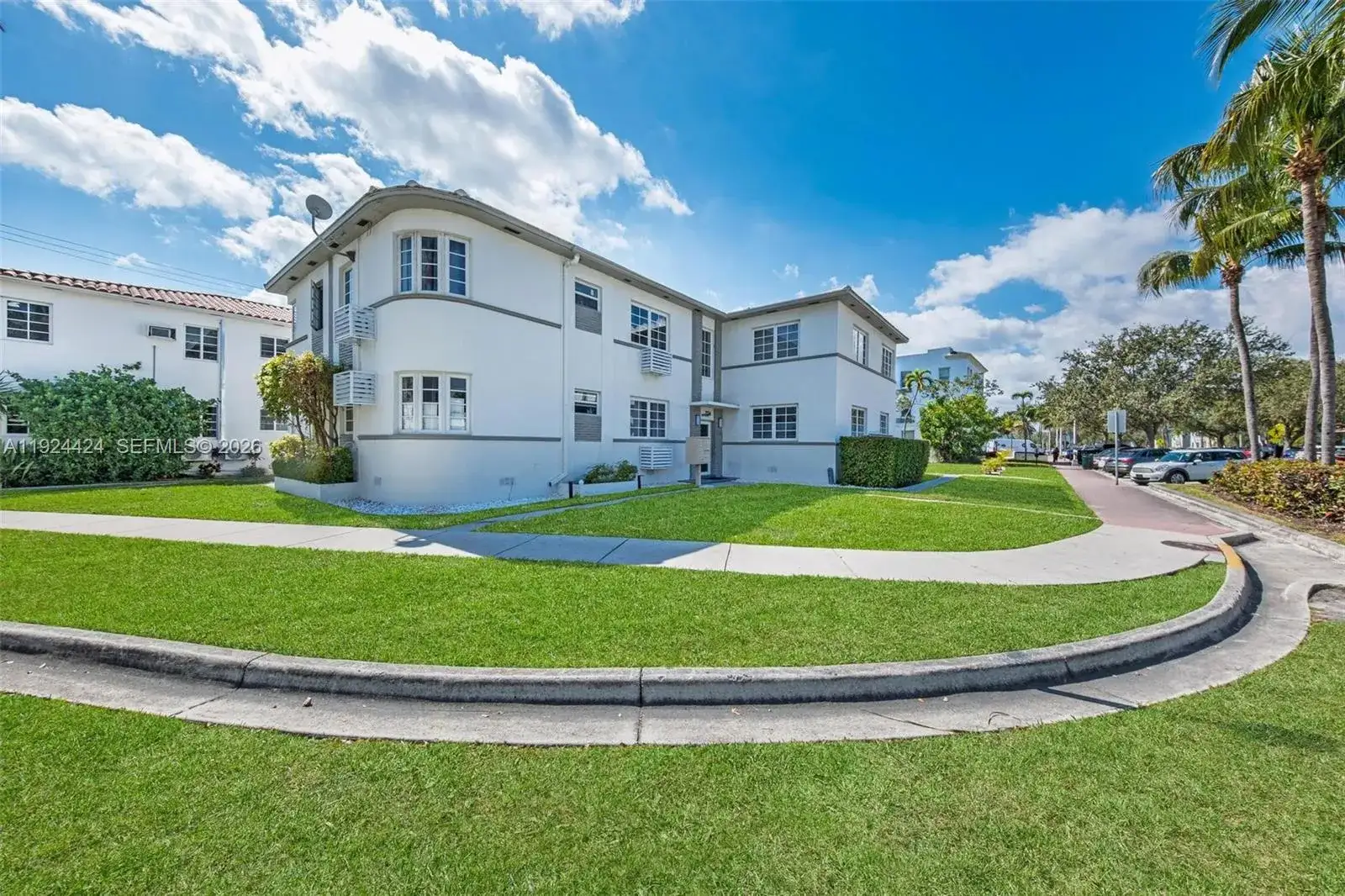 Commercial Sale for sale at 7124 Bay Dr, Miami Beach FL 33141