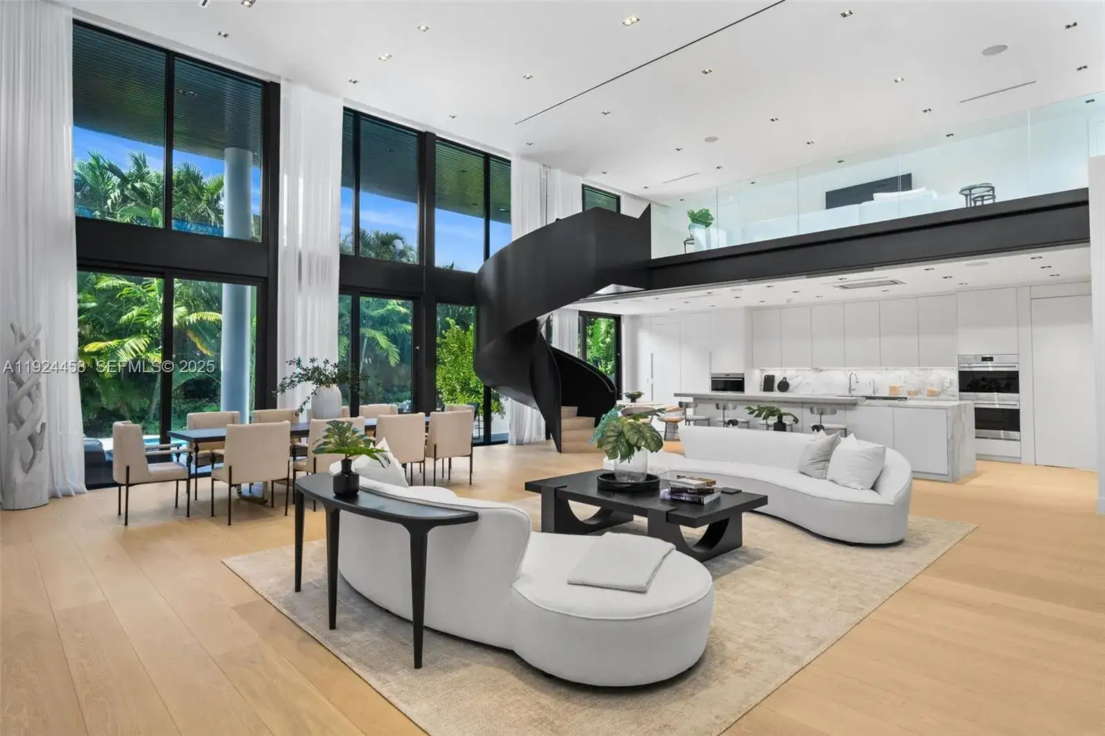 6 bedroom 9 bath Residential for sale at 620 Ocean Blvd, Golden Beach FL 33160