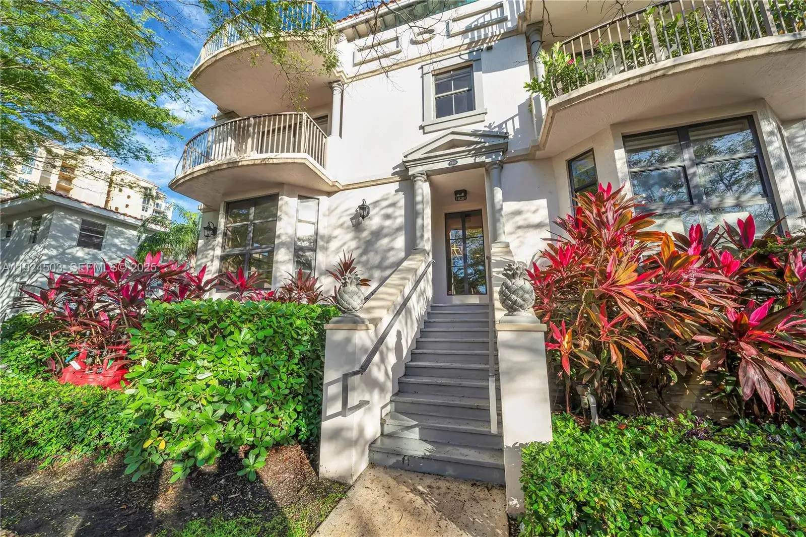 2 bedroom 3 bath Residential for sale at 1650 Galiano St, Coral Gables FL 33134