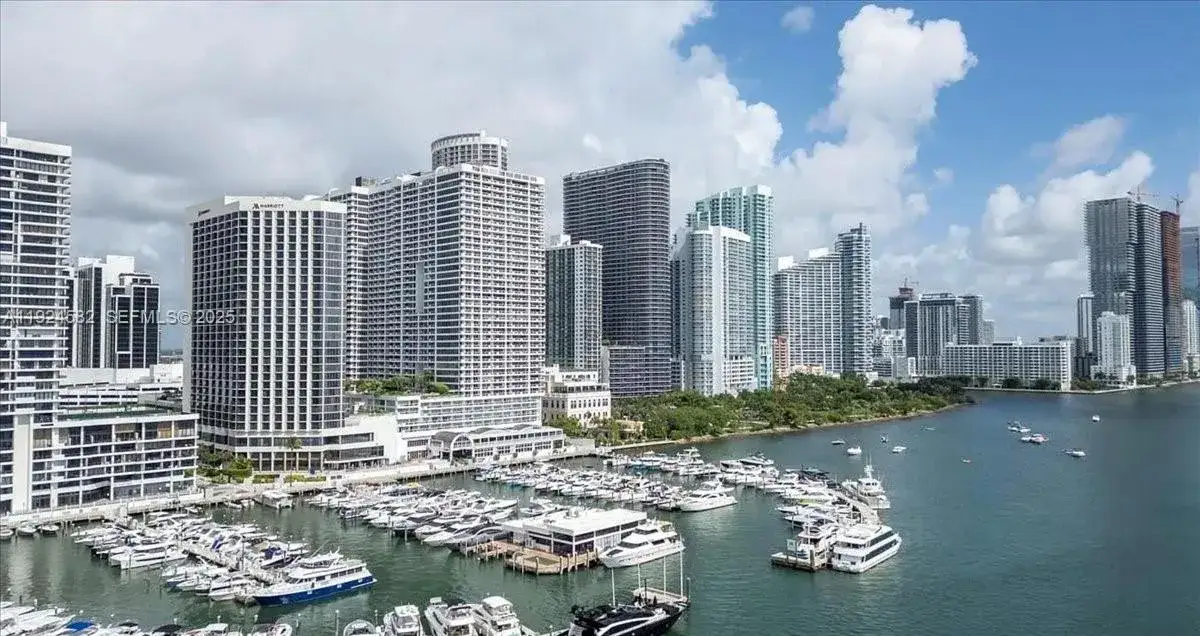 1 bedroom 2 bath Residential for sale at 488 NE 18th St # 1806, Miami FL 33132