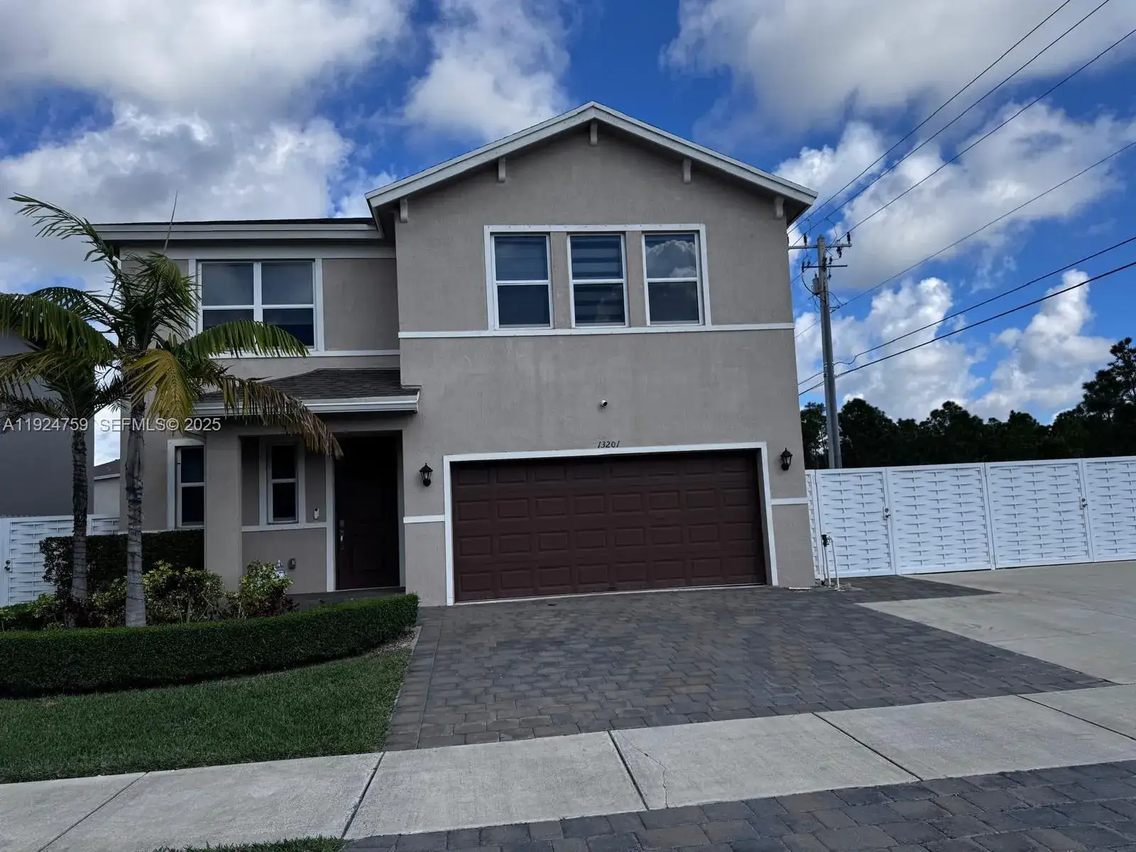 4 bedroom 2 bath Residential Lease for rent at 13201 SW 269th Ter, Homestead FL 33032