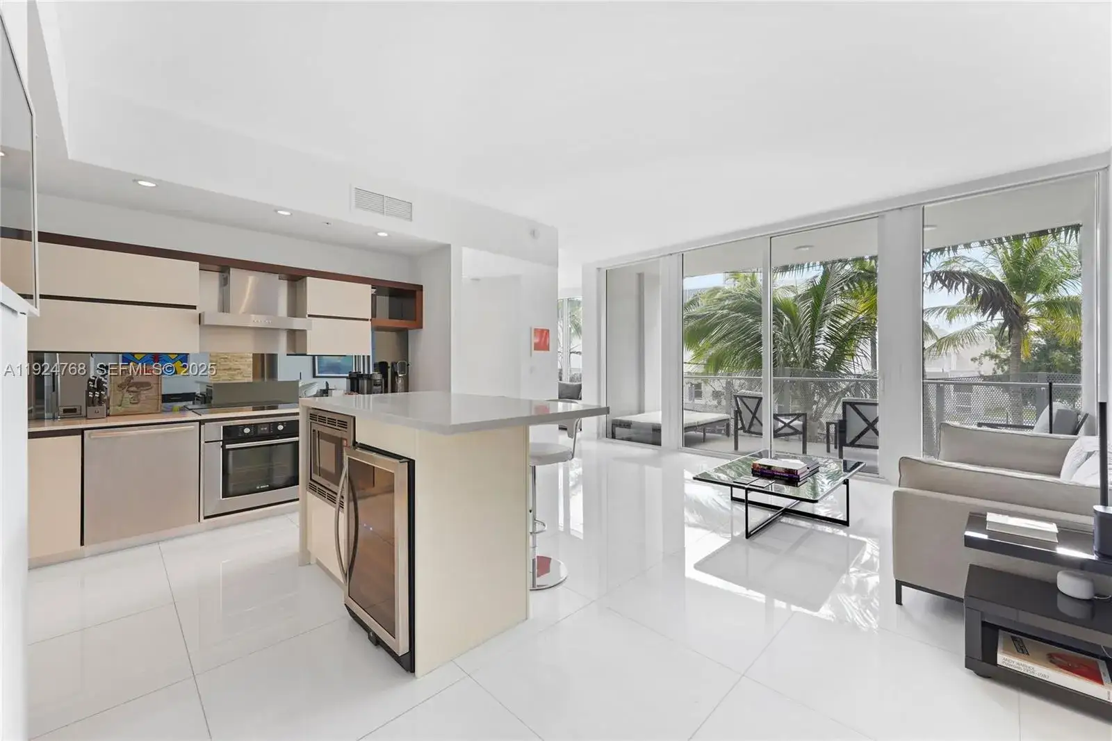 3 bedroom 2 bath Residential for sale at 2100 Park Ave # 201, Miami Beach FL 33139