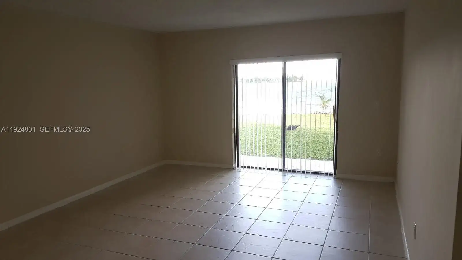 2 bedroom 2 bath Residential Lease for rent at 15969 NW 64th Ave # 105, Miami Lakes FL 33014