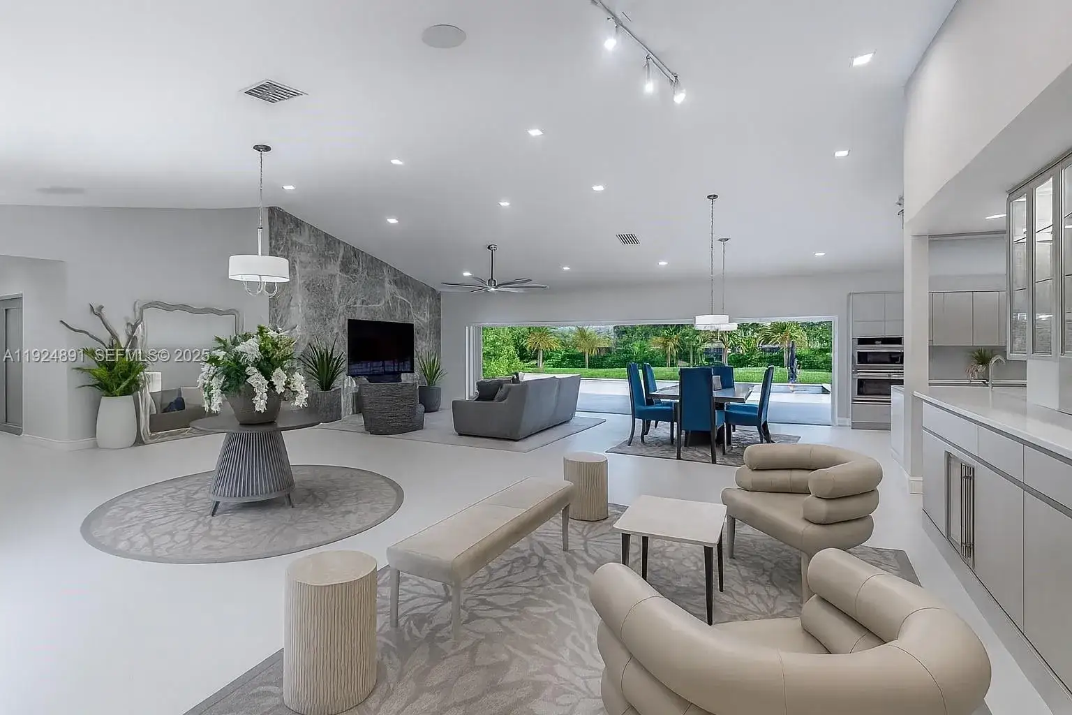 5 bedroom 4 bath Residential for sale at 17873 W Fieldbrook Cir W, Boca Raton FL 33496