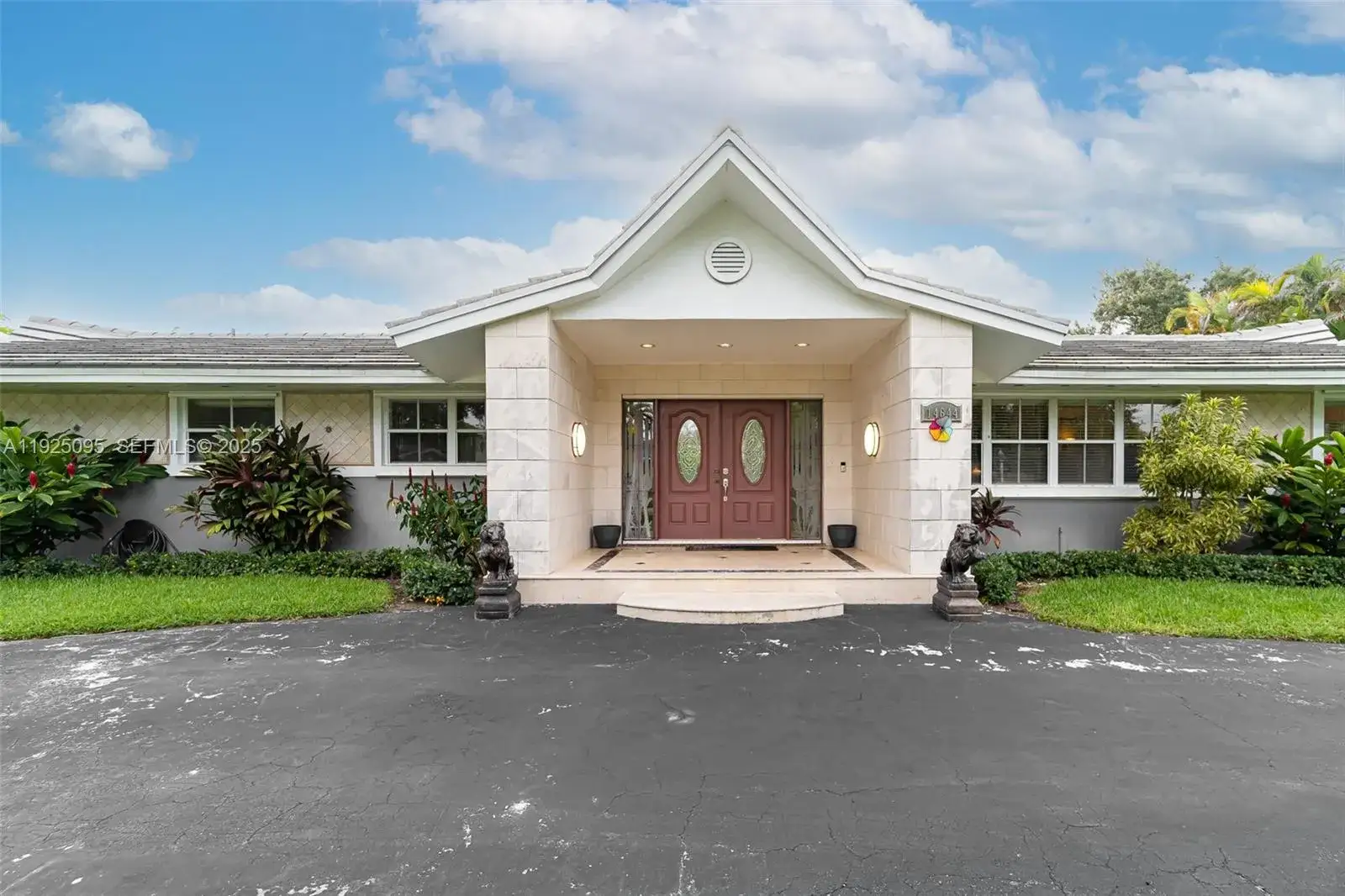 3 bedroom 2 bath Residential Lease for rent at 14644 SW 83rd Ct # 0, Palmetto Bay FL 33158
