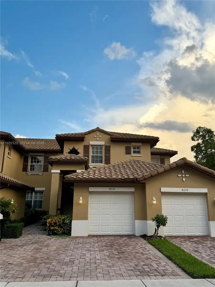 3 bedroom 2 bath Residential for sale at 8232 NW 128th Ln # F, Parkland FL 33076