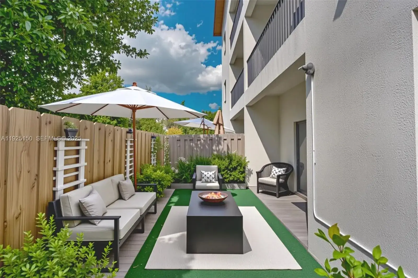 2 bedroom 2 bath Residential for sale at 8151 NW 104th Ave # 7, Doral FL 33178