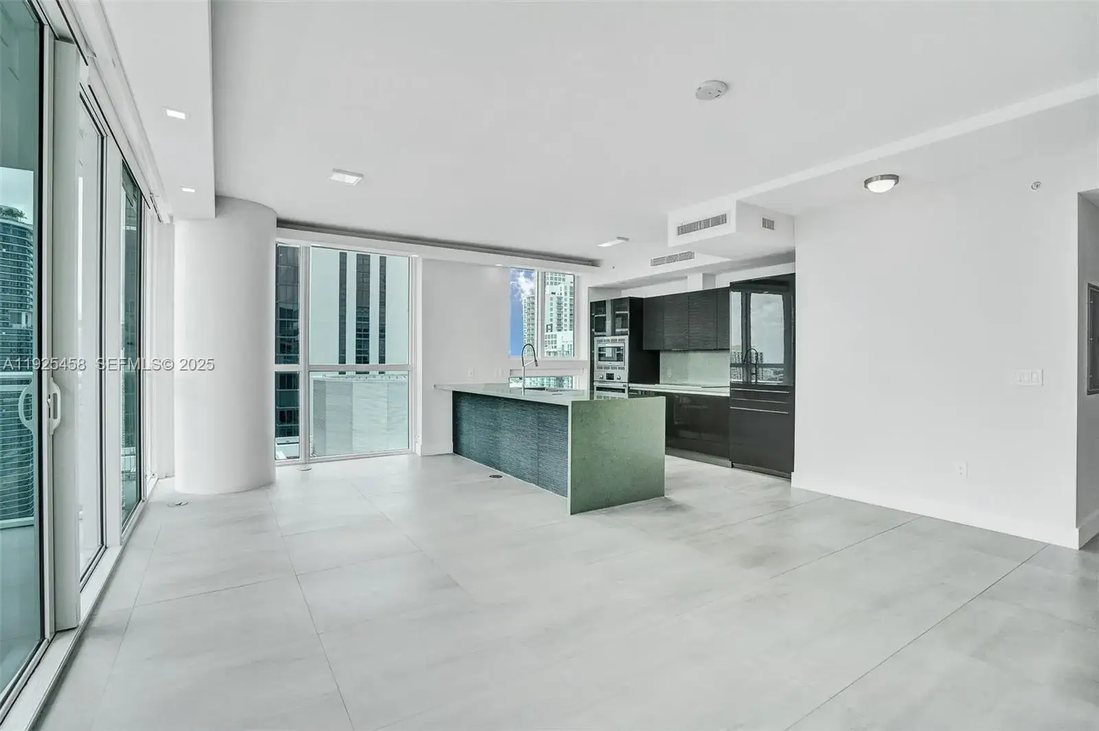 2 bedroom 2 bath Residential for sale at 1080 Brickell Ave # 4109, Miami FL 33131