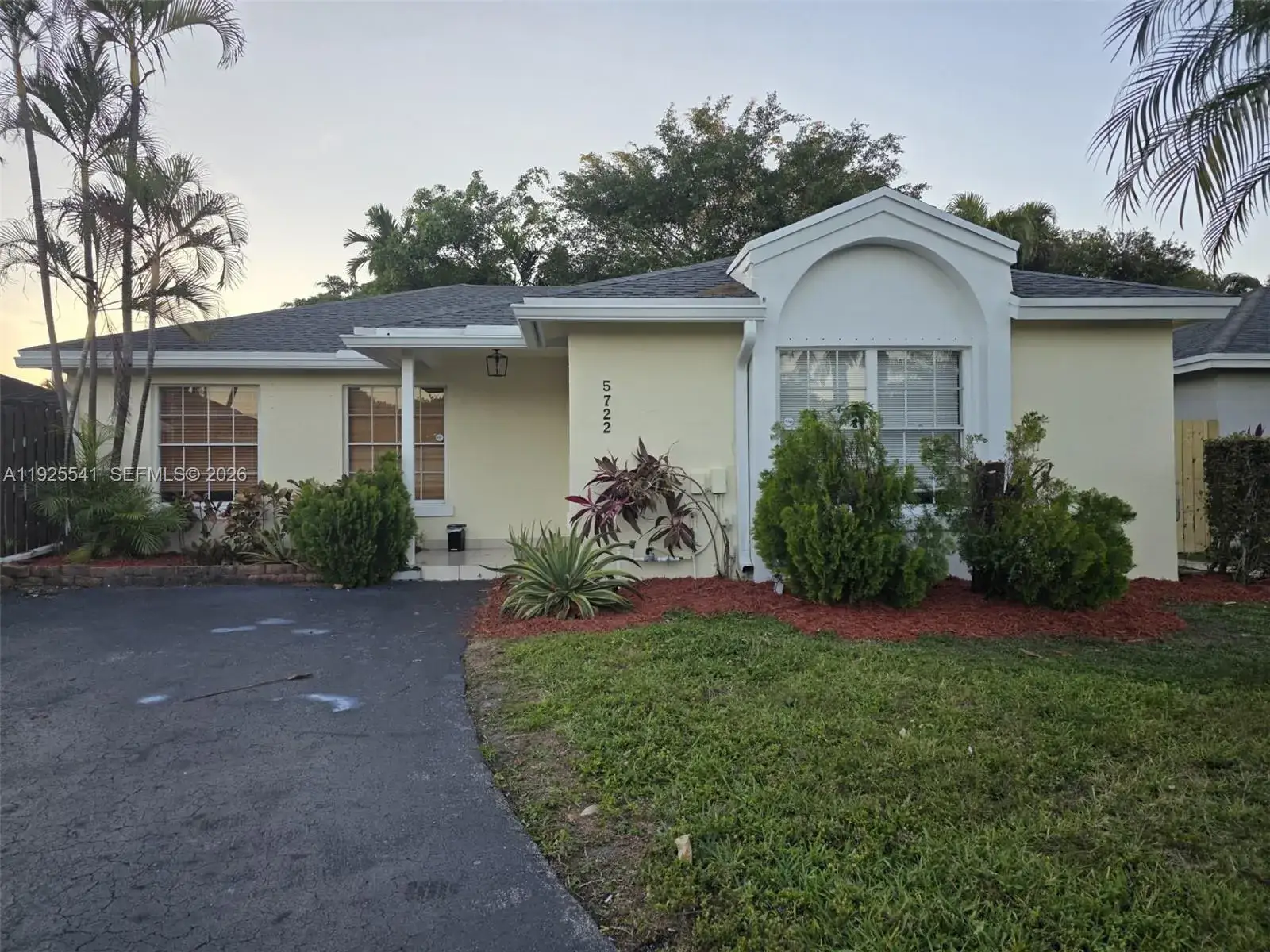 3 bedroom 2 bath Residential Lease for rent at 5722 NW 101st Ct, Doral FL 33178