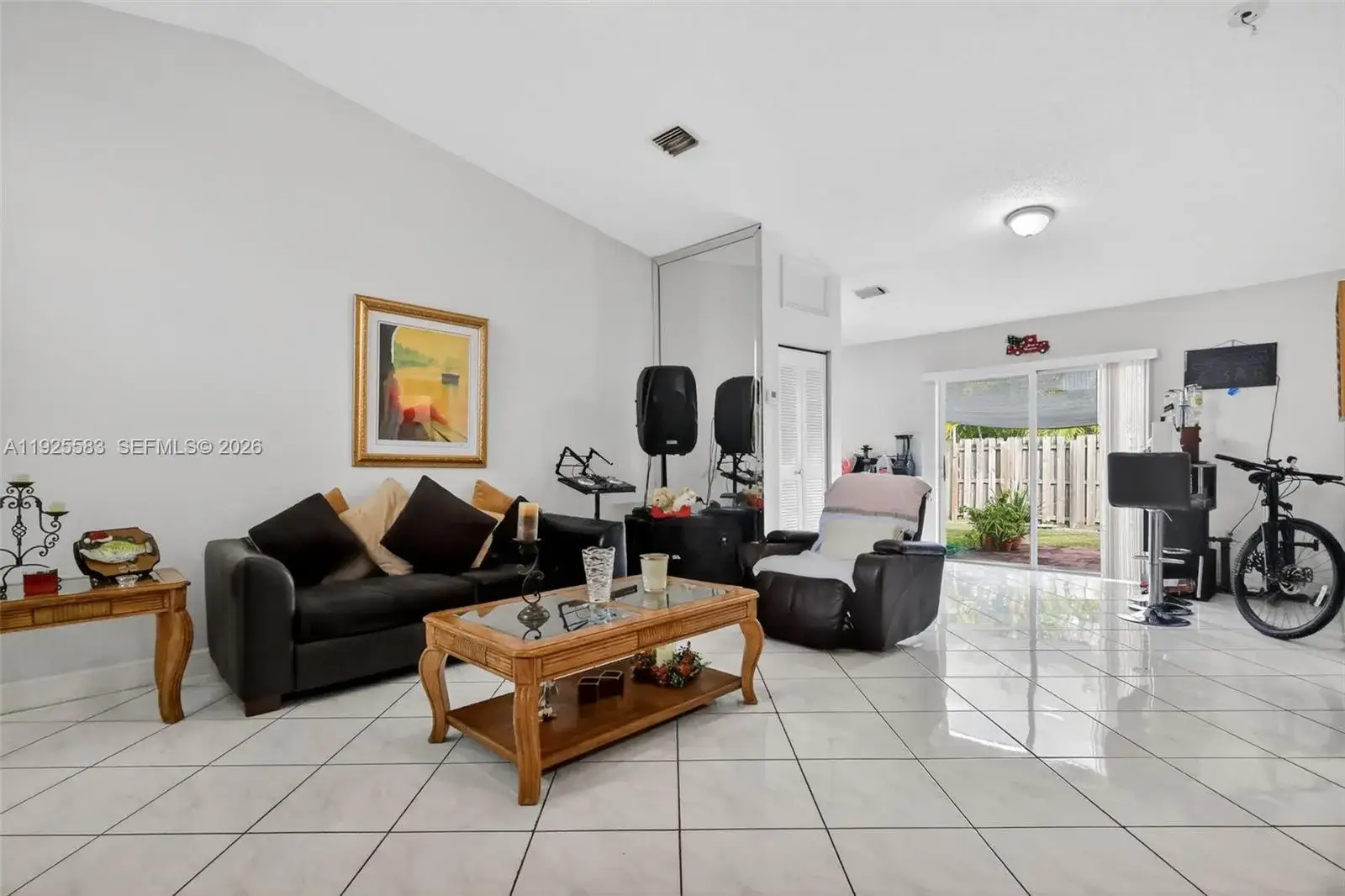 3 bedroom 2 bath Residential for sale at 18615 NW 84th Pl # 1, Hialeah FL 33015