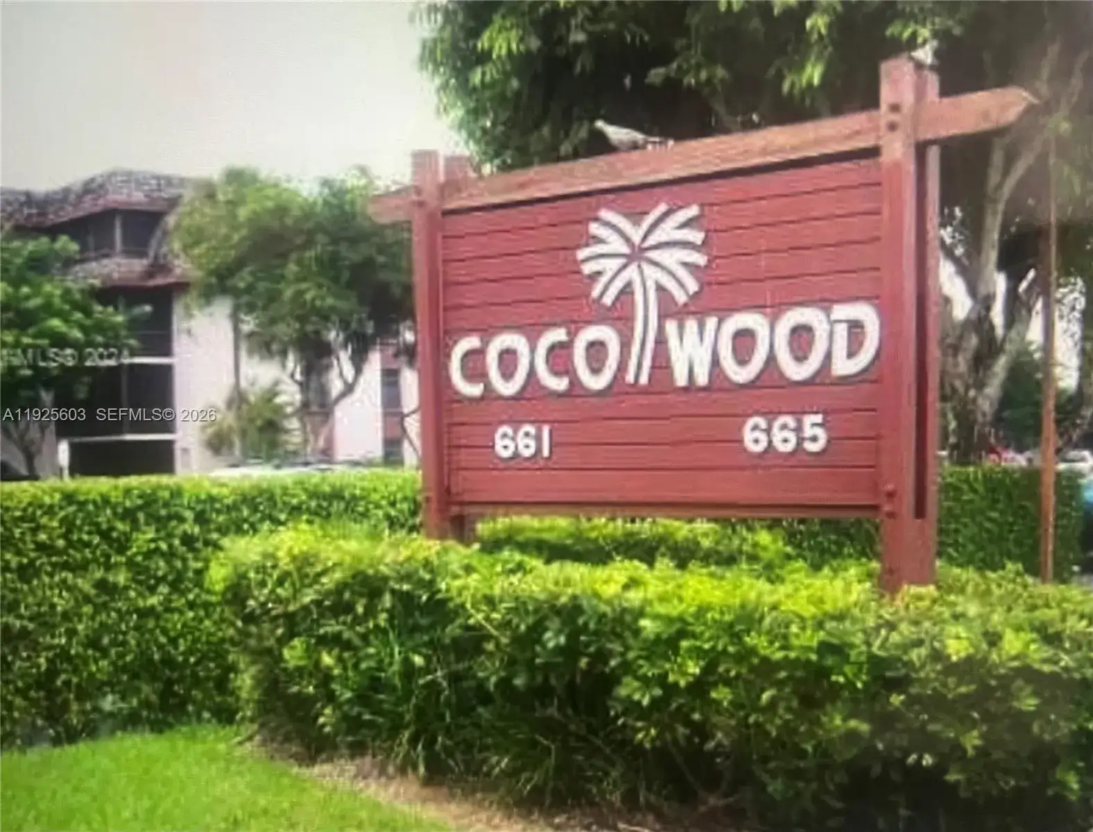 2 bedroom 2 bath Residential for sale at 661 NE 195th St # 309, Miami FL 33179