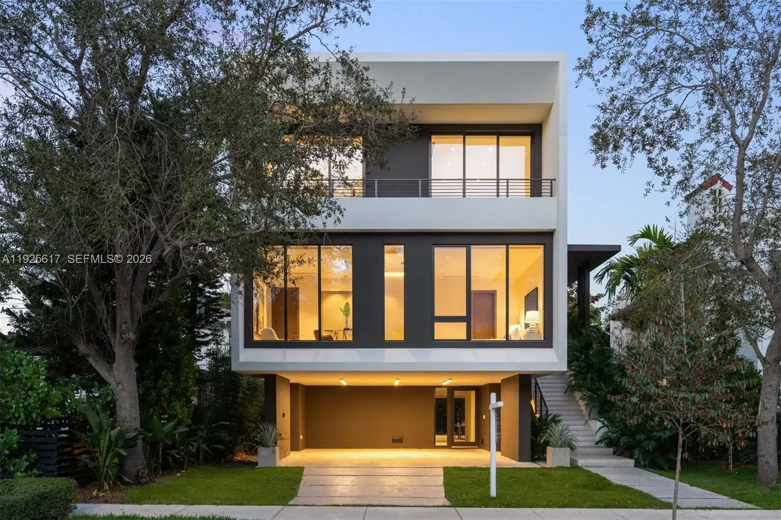 5 bedroom 5 bath Residential for sale at 3551 Crystal Ct, Miami FL 33133