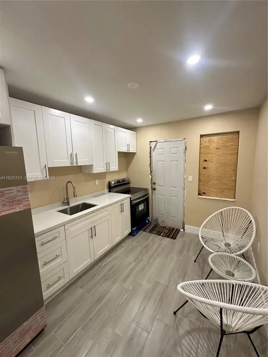 2 bedroom 1 bath Residential Lease for rent at 234 NE 55th Ter # 0, Miami FL 33137