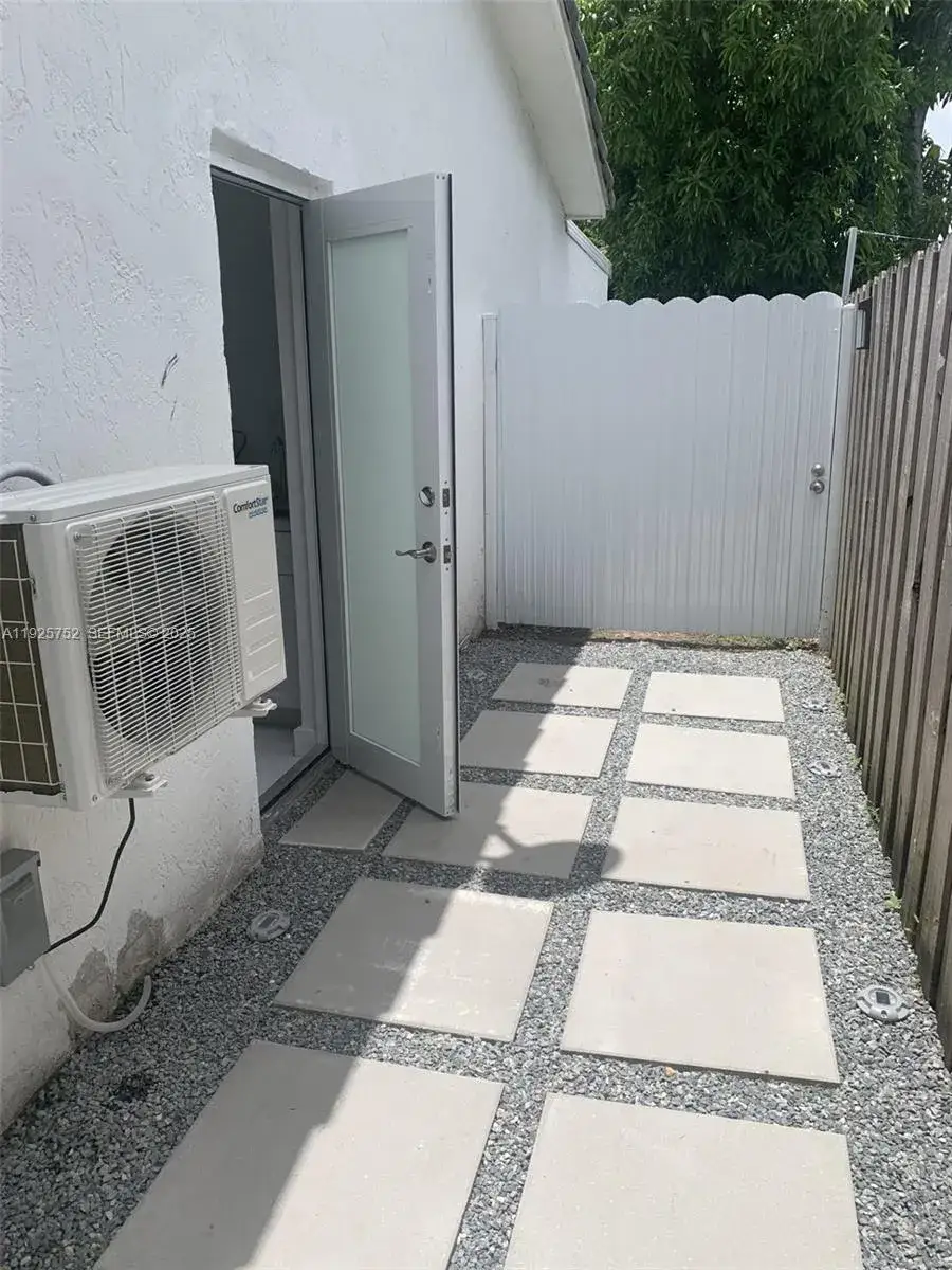 1 bath Residential Lease for rent at 20354 SW 131st Ct # A, Miami FL 33177