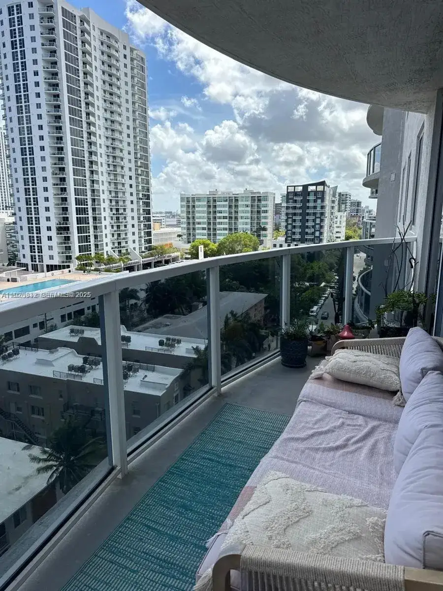 3 bedroom 2 bath Residential for sale at 601 NE 23 ST # 1103, Miami FL 33137