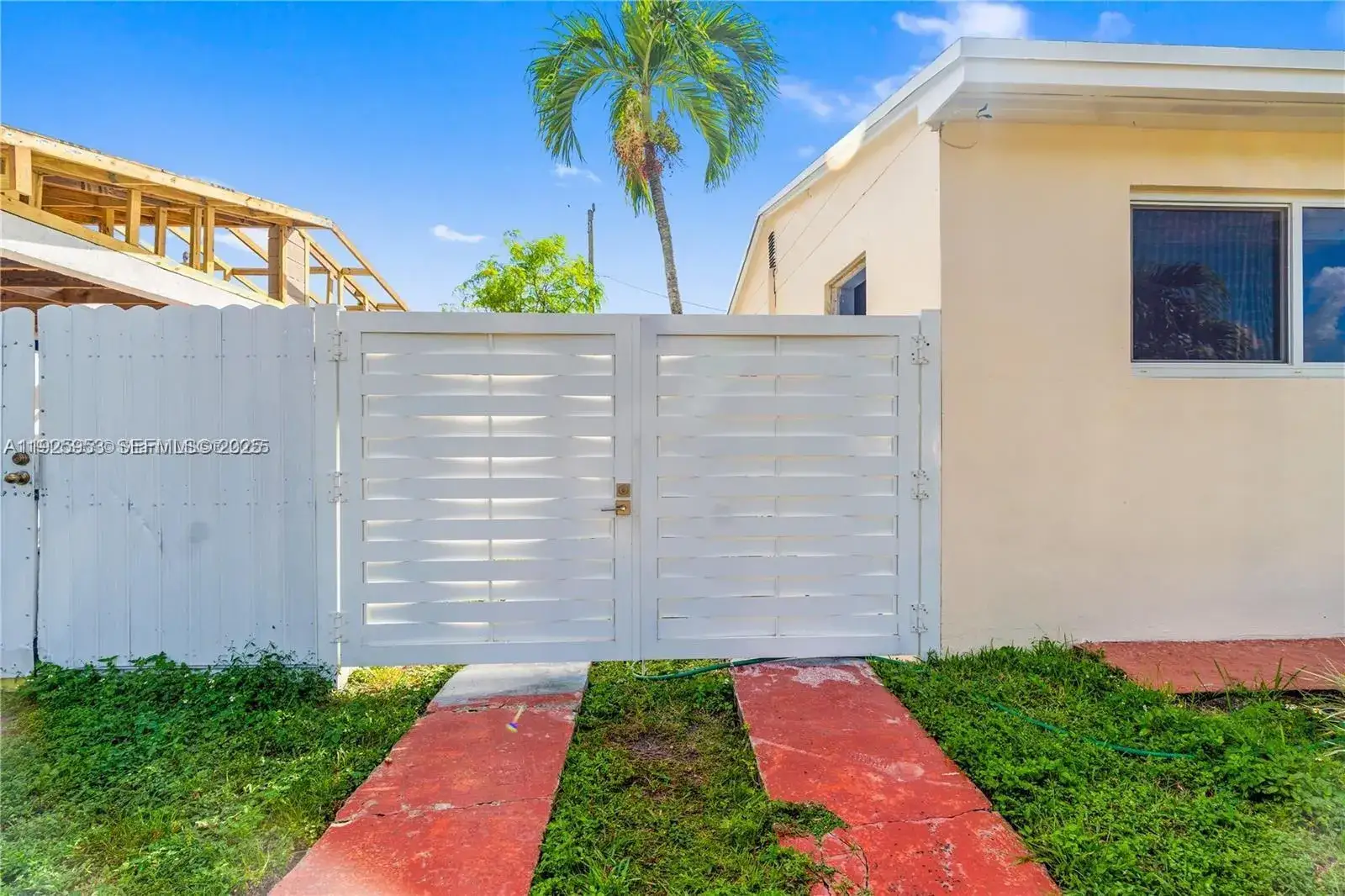 1 bedroom 1 bath Residential Lease for rent at 570 W 46th Pl # 0, Hialeah FL 33012