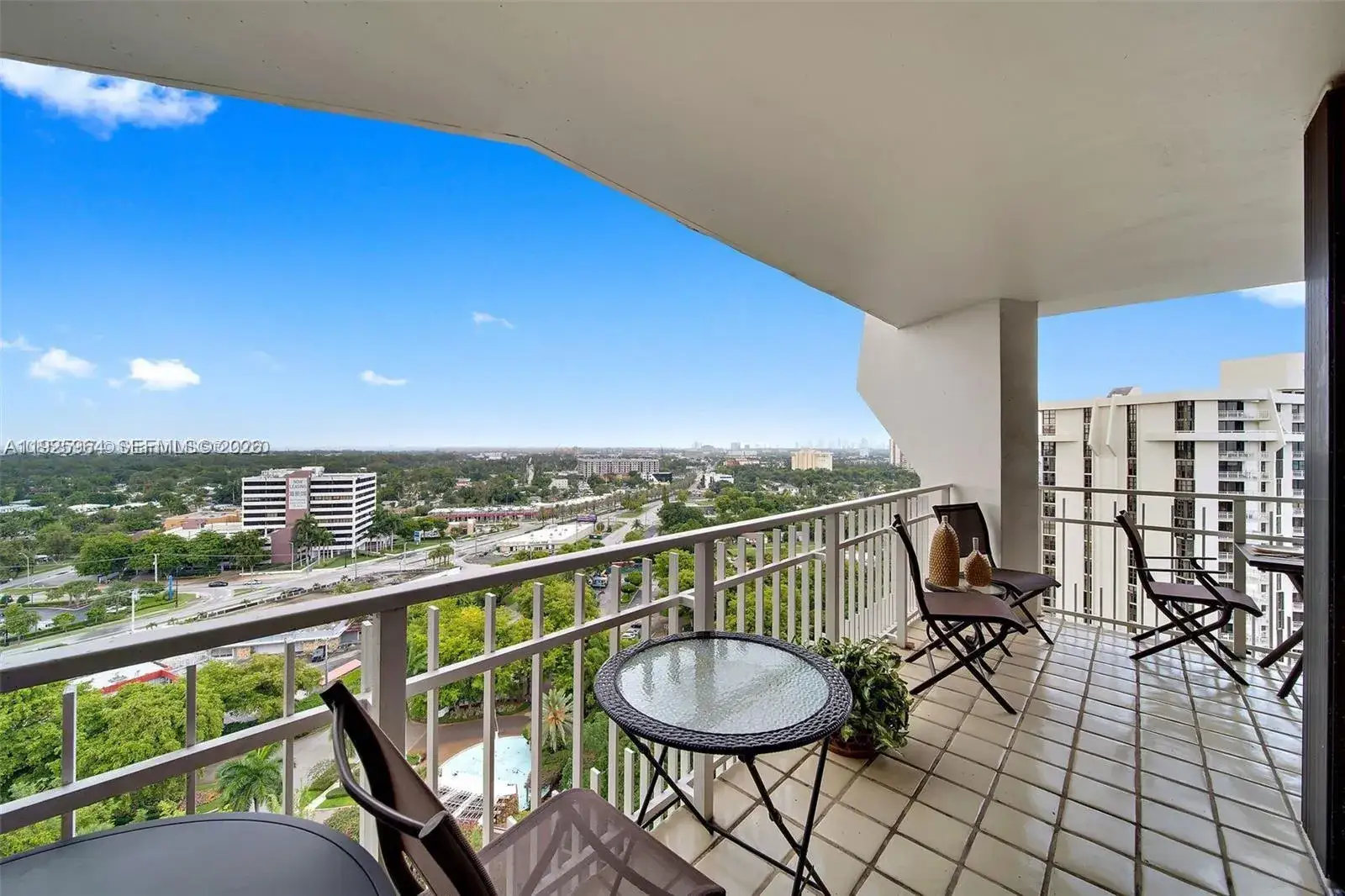 2 bedroom 2 bath Residential Lease for rent at 2000 Towerside Ter # 1905, Miami FL 33138