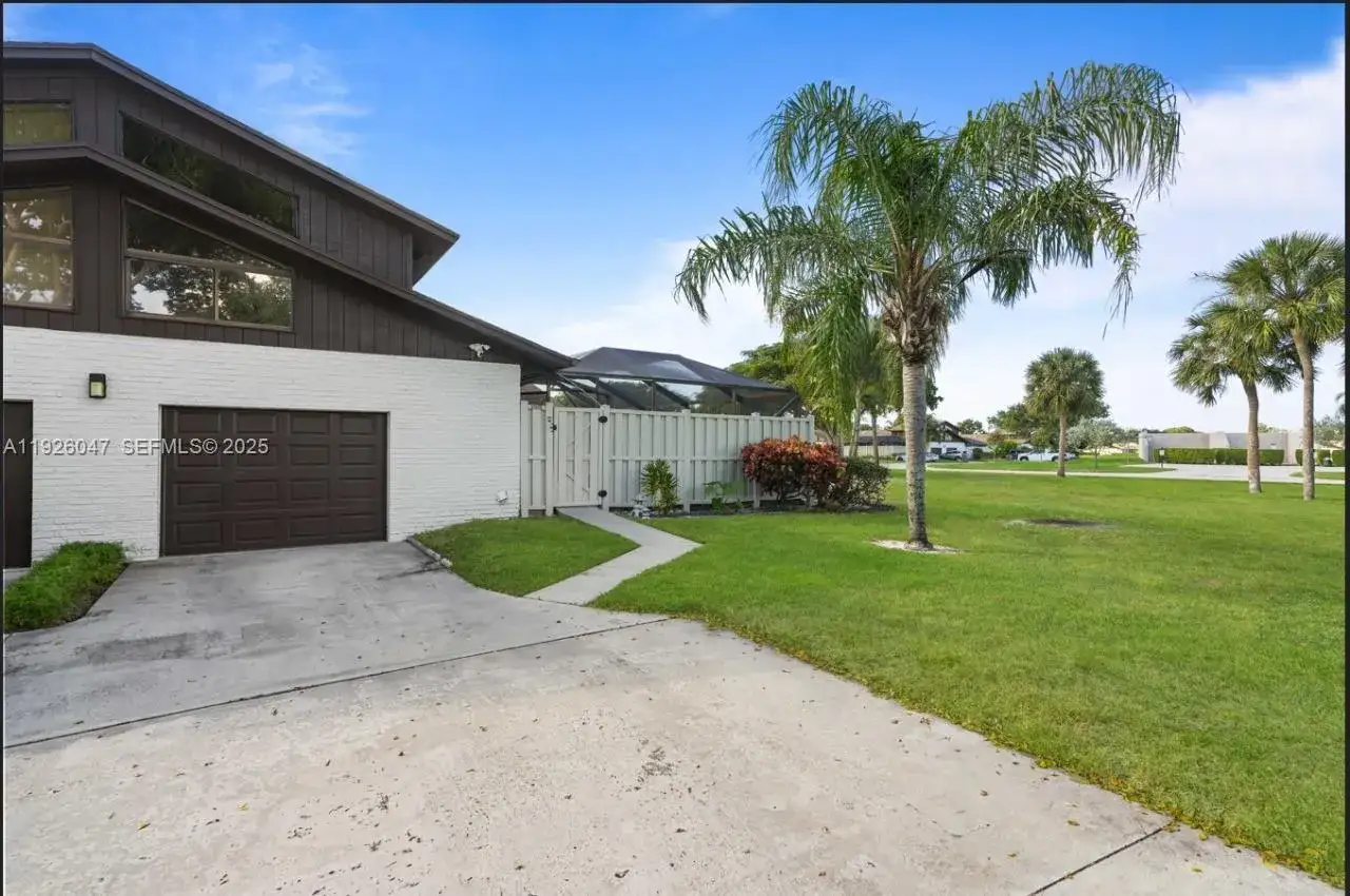 3 bedroom 3 bath Residential for sale at 9568 Boca Gardens Pkwy # B, Boca Raton FL 33496