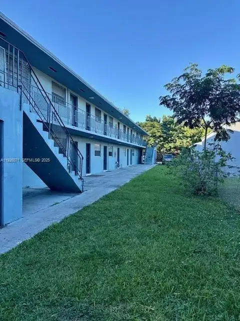 2 bedroom 1 bath Residential Lease for rent at 129 NE 80th Ter # 6, Miami FL 33138